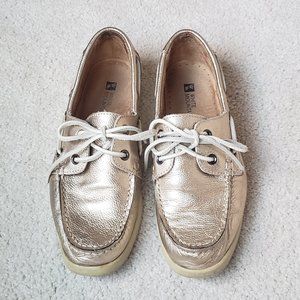 Gold metallic boat shoes. Size 6.5